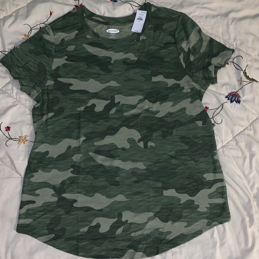 OLD NAVY Green Camouflage short Sleeves Tee medium Size